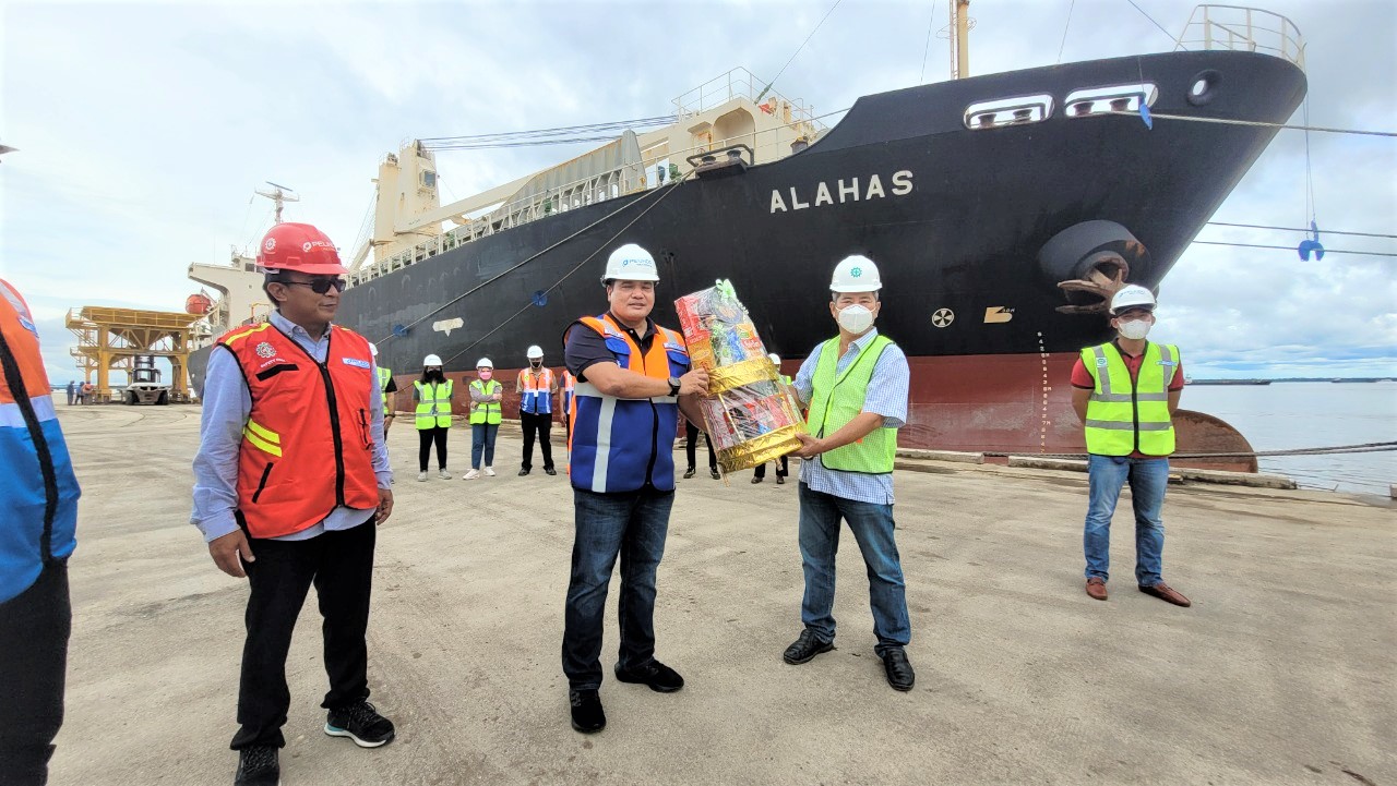 Pelindo Multi Terminal Resmi Beroperasi di Pelabuhan Dumai