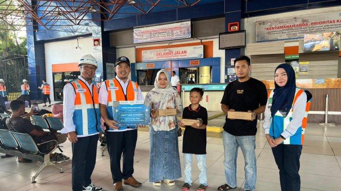 Program Pelindo Berbagi Ramadan 2024, SPMT Branch Trisakti Bagi Takjil, Sembako & Santuni Anak Yatim